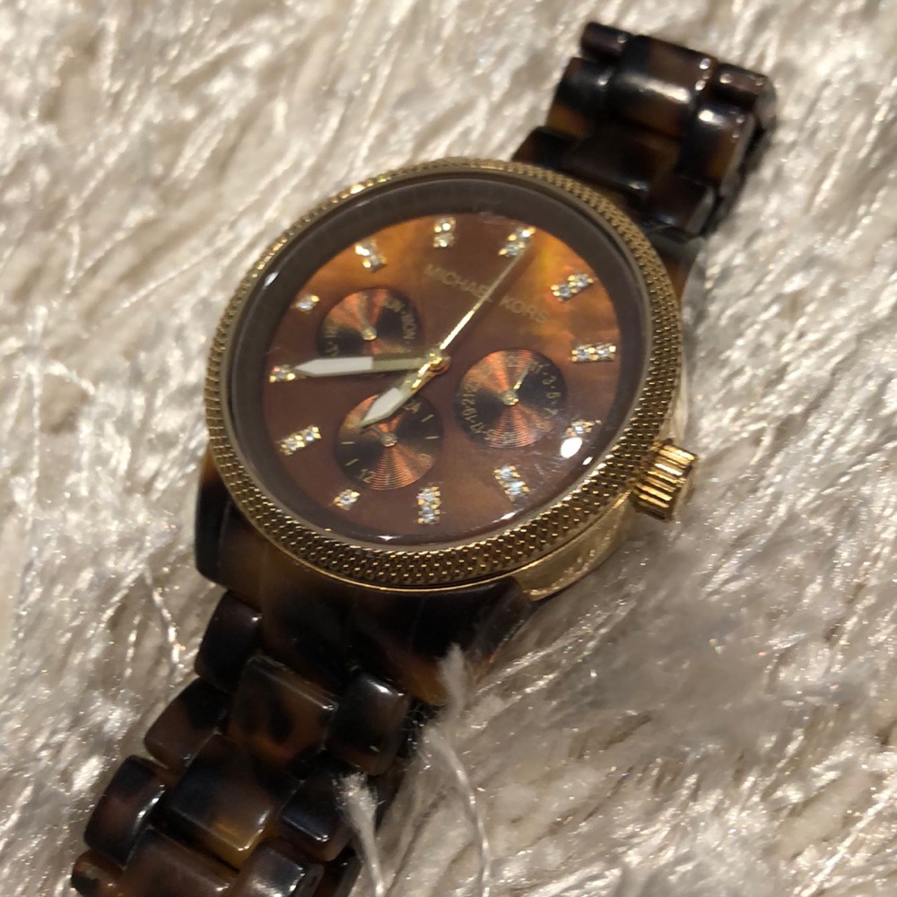 Michael Kors Tortoise Shell Watch - Picture 2 of 4